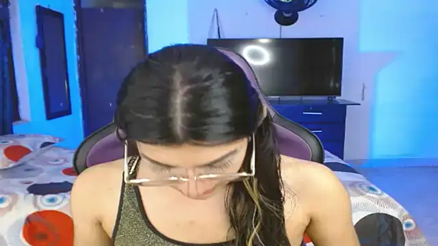 engielphoenis14 online show from 03.11.25