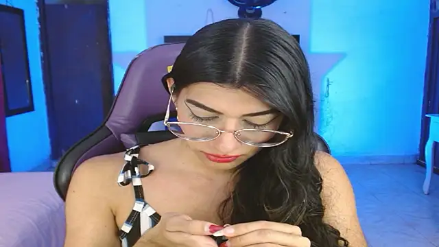 engielphoenis14 online show from 01.17.26