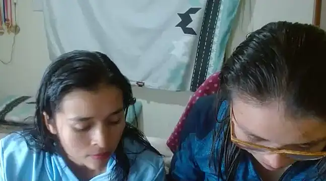 Snapshot of clayre_and_jill chatting on 01.17.25 clayre and jill online show from 01.17.25