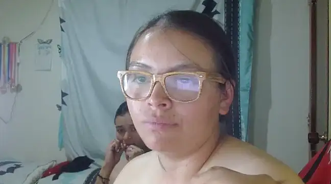 Snapshot of clayre_and_jill chatting on 01.28.25 clayre and jill online show from 01.28.25