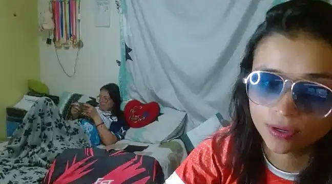 Snapshot of clayre_and_jill chatting on 01.29.25 clayre and jill online show from 01.29.25