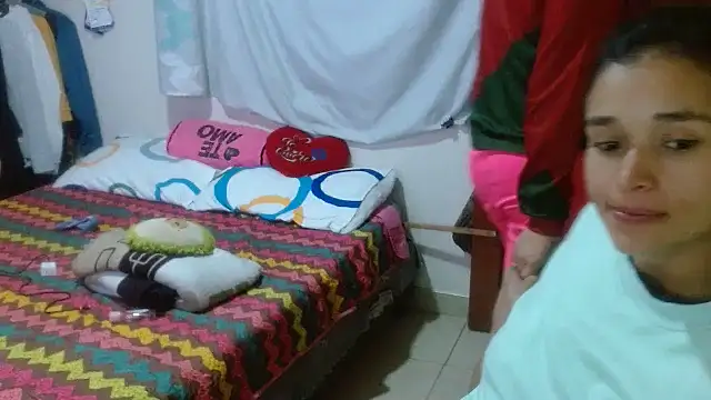 Snapshot of clayre_and_jill chatting on 09.29.25 clayre and jill online show from 09.29.25