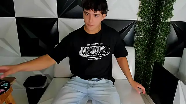 Dani cumboy online show from 11.28.25