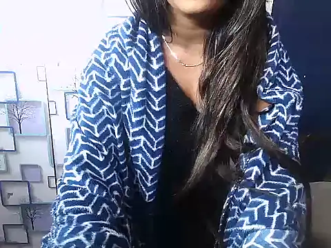 Hot Naina- online show from 12.01.24