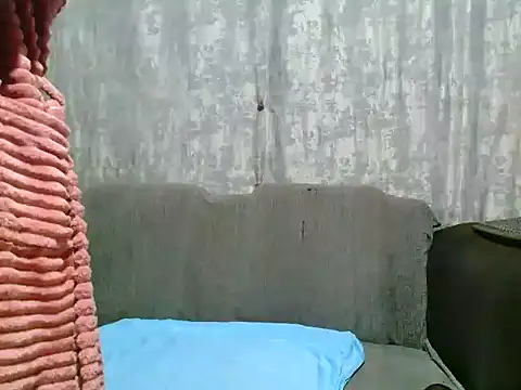 VANESAAMBER23 online show from 04.16.26