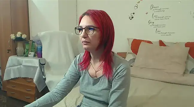 Evadesirex46 online show from 02.17.25