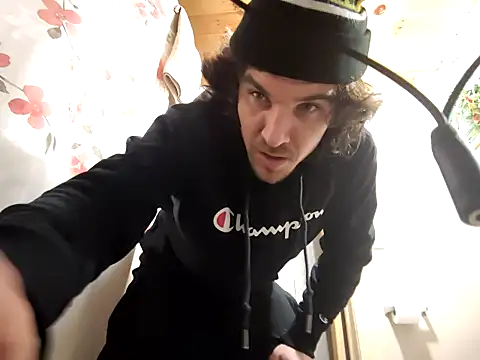 Lilsmokeshow017 online show from 12.21.25