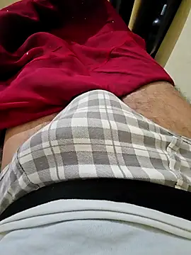 Snapshot of villagb12 chatting on 10.28.25 villagb12 online show from 10.28.25