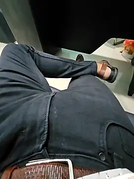 Snapshot of villagb12 chatting on 11.16.25 villagb12 online show from 11.16.25