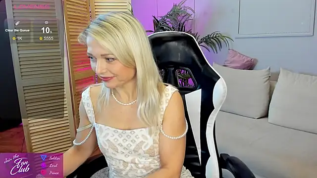 Gloria Lovely online show from 12.05.24