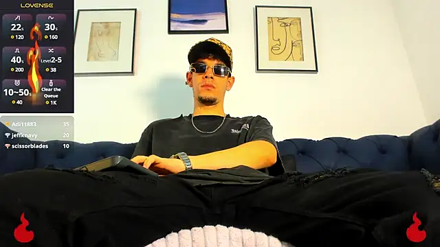 Snapshot of BRAYHAMBROWN chatting on 02.01.25 BRAYHAMBROWN online show from 02.01.25