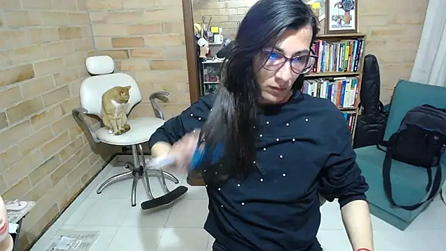 Snapshot of VioletaGomezCo chatting on 09.15.25 VioletaGomezCo online show from 09.15.25