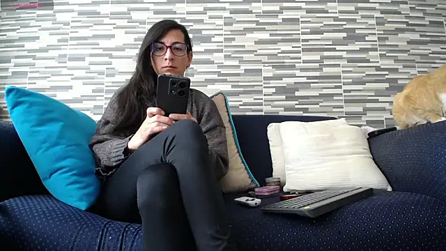 VioletaGomezCo online show from 12.04.25