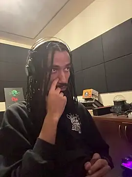 hotcamboy420 online show from 12.19.25