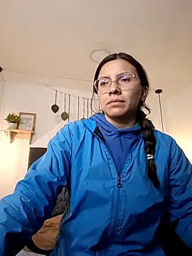 karlamorris  online show from 10.11.25