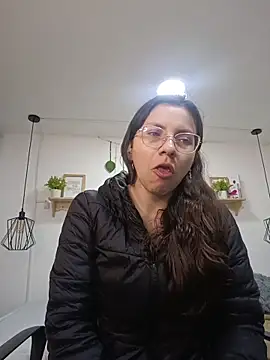 karlamorris  online show from 10.14.25