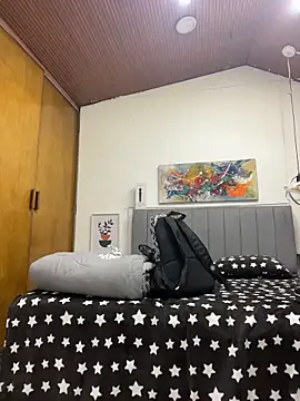 karlamorris  online show from 04.06.26