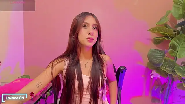 AlanaJones1 online show from 03.13.25