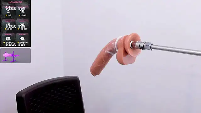 Snapshot of Anniee_boobs chatting on 12.13.24 Anniee boobs online show from 12.13.24