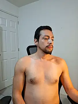 Andresarr93 online show from 09.18.25