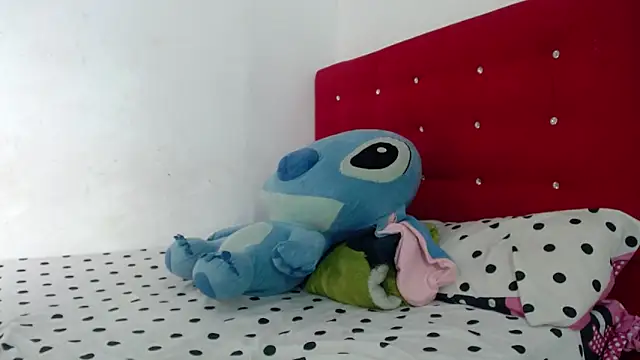 INDIAN HORNY1 online show from 10.18.25