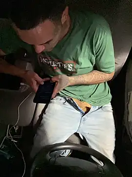 Houstonslong1 online show from 12.17.25