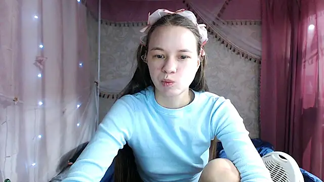 leila bambi  online show from 02.05.26