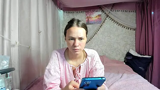 leila bambi  online show from 07.11.26