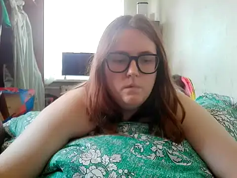Snapshot of DesireMelissa chatting on 06.24.26 DesireMelissa online show from 06.24.26