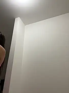 Latina vanessa online show from 11.24.25