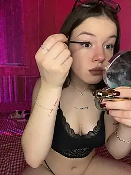 Snapshot of MizantropLos chatting on 12.01.25 MizantropLos online show from 12.01.25