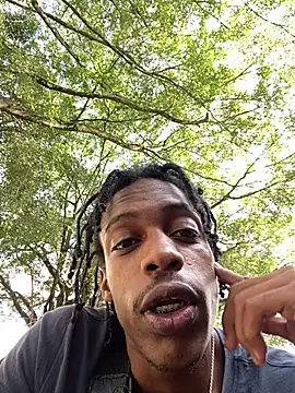 Larry-n-clouds online show from 12.17.25