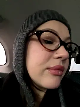 RinaCat online show from 11.26.25