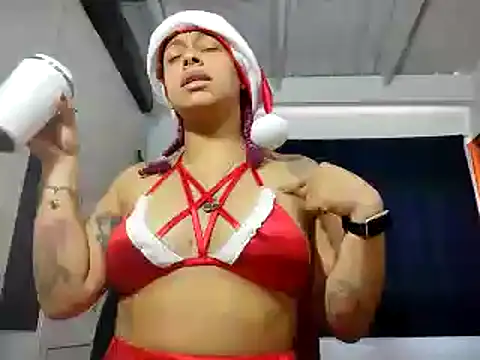 Snapshot of Cata_Blue__ chatting on 12.31.24 Cata Blue online show from 12.31.24