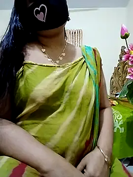 Snapshot of Ameera19 chatting on 02.13.25 Ameera19 online show from 02.13.25