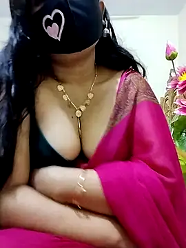 Snapshot of Ameera19 chatting on 02.13.25 Ameera19 online show from 02.13.25