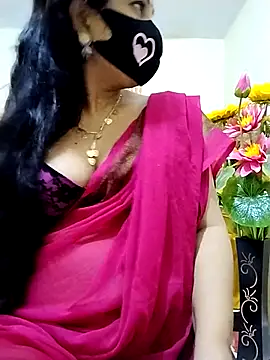 Snapshot of Ameera19 chatting on 02.21.25 Ameera19 online show from 02.21.25