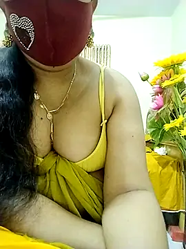 Snapshot of Ameera19 chatting on 02.24.25 Ameera19 online show from 02.24.25