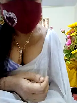 Snapshot of Ameera19 chatting on 02.25.25 Ameera19 online show from 02.25.25