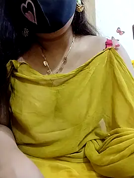 Snapshot of Ameera19 chatting on 03.08.25 Ameera19 online show from 03.08.25