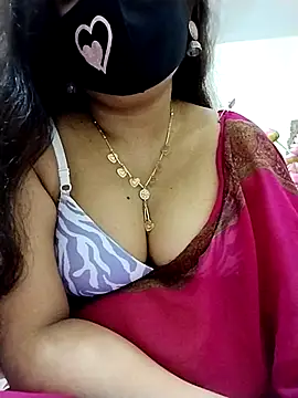 Snapshot of Ameera19 chatting on 03.11.25 Ameera19 online show from 03.11.25