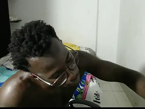  Lowmaypalacios online show from 04.15.26