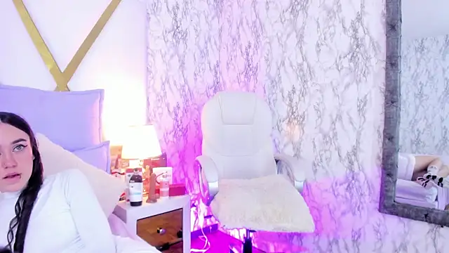 Athziry  online show from 12.06.24