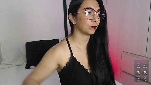 Snapshot of Karla_hernandez_ chatting on 11.28.25 Karla hernandez online show from 11.28.25