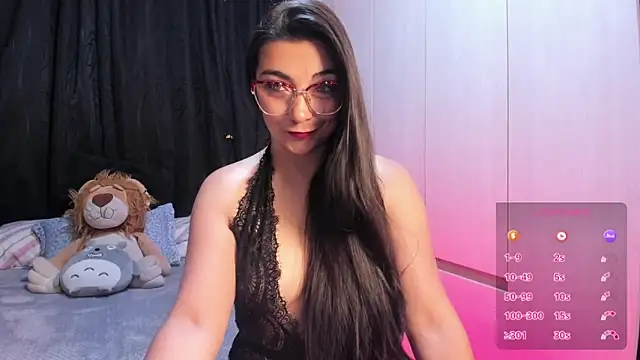 Karla hernandez  online show from 05.14.26