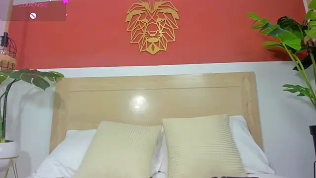 lili cardenas  online show from 04.08.26