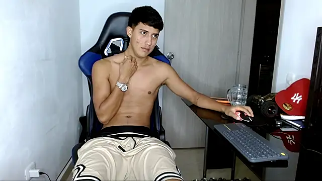 Snapshot of Juan_da01 chatting on 03.19.25 Juan da01 online show from 03.19.25