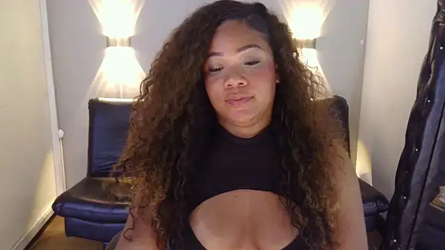 ashley Tompson1 online show from 01.18.25