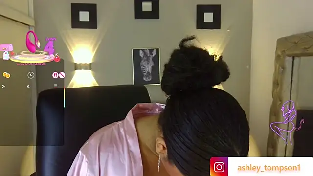 ashley Tompson1 online show from 03.03.25