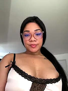 ashley Tompson1 online show from 11.21.25